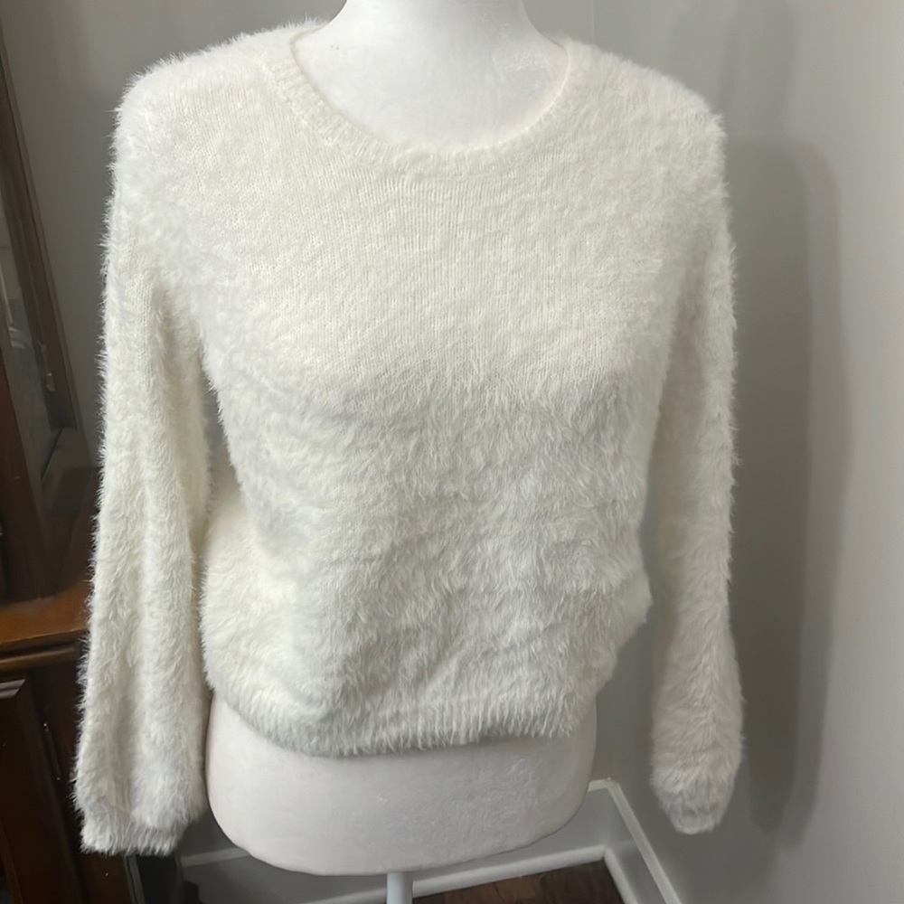 Fully white sweater